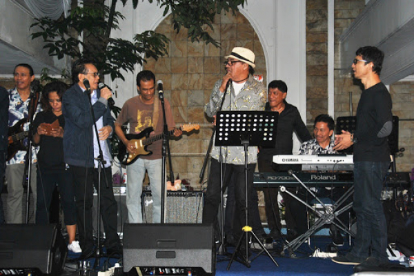 img-6816-photo67C7422E-A77B-EA53-3D8F-EF0D711D2AA6.jpg